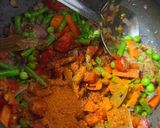 मसाला ए मैजिक मिक्स वेज पुलाव (masala e magic mix veg pulao recipe in Hindi) रेसिपी चरण 6 फोटो