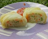 Foto langkah ke 7 dari resep Sawi gulung isi sayuran.