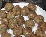 Foto del paso 2 de la receta: Albóndigas en Salsa con Arroz Quesú