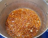 Hình bước làm 2 của món Cá ngừ kho nước dừa