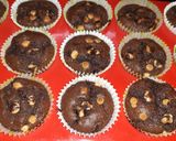 A picture of step 3 of Choco Chips Muffins no egg no butter no milkmaid.