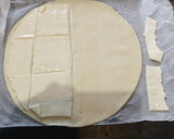 Foto del paso 4 de la receta: Empanadas de Pechuga de pollo con bacon, dátiles y queso con masa Quebrada