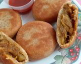A picture of step 11 of Wheat Flour Vegetable Stuffed Buns.