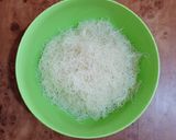 A picture of step 1 of Othmaliyeh or Kunafa with Cream.