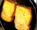 A picture of step 3 of French toast 😋.