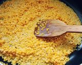 A picture of step 4 of Moong Dal Halwa.