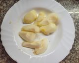 Foto del paso 2 de la receta: Bizcochitos con peras y arándanos