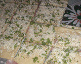 Foto del paso 3 de la receta: Pan de molde con ajo y queso 🧀