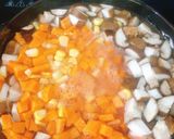 Hình bước làm 2 của món Soup ức gà