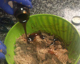 Foto del paso 3 de la receta: Gofio amasado con miel de Palma, Almendras y Pasas“TURRÓN CANARIO” y....Barritas con Chocolate