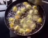 A picture of step 4 of Moong Dal Pakora.