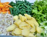 Foto langkah ke 1 dari resep Gado-gado Surabaya.