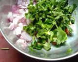 সুজির পকোড়া (sooji pakoda recipe in Bengali) রেসিপি ধাপ - 1 ছবি