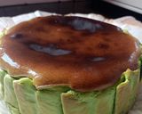 Foto langkah ke 5 dari resep Matcha Burnt Cheesecake.