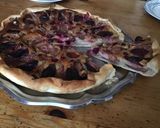 Une image de l'étape 4 de Tarte amandine aux figues prunes et groseilles noires.