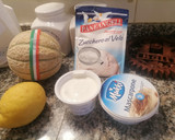 Foto del passaggio 1 della ricetta Semifreddo crema allo yugurt alla vaniglia e melone
