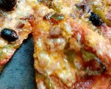 صورة لخطوة 10 من وصفة بيتزا 🍅🍕🧀🌶🍕🧀🌶🍕