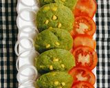 A picture of step 4 of Spinach Corn Idlies.