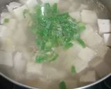 Foto langkah ke 4 dari resep Sup Tahu ala HokBen.