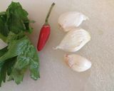 A picture of step 2 of Insalata di melanzane aubergine salad.