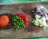 Foto langkah ke 3 dari resep Tumis Cumi Asin pedas.