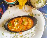 A picture of step 4 of Dhaba style paneer masala curry.