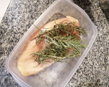 Foto del paso 1 de la receta: Pollo para ensaladas