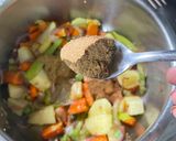 A picture of step 4 of Simple vegetable pulao.