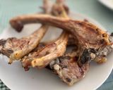 Chuletitas de cordero a la parrilla / barbacoa রেসিপির ধাপ 4 ছবি