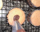 Foto del paso 5 de la receta: Cupcakes decorados ganache de chocolate