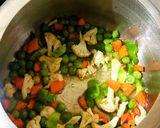 A picture of step 2 of Quinoa Tawa Pulao.