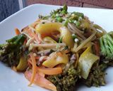 Foto del paso 6 de la receta: Espaguetis🍝 con vegetales🥦🥒🌰🥕🍯
