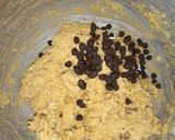 A picture of step 7 of Honey oatmeal choco cookies.