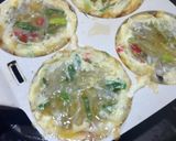 Foto langkah ke 4 dari resep Telur Dadar Teri.