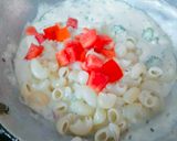 A picture of step 2 of Cheesy Macaroni Pasta with Veggies.