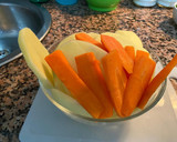 Foto del paso 1 de la receta: Pollos al horno con patatas y mix de pimientos
