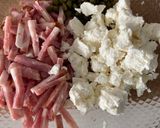 Foto del paso 2 de la receta: Nidos con salsa cremosa (Bolós), champiñones, bacon, pasas, feta y alcaparras …