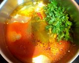 Foto del paso 1 de la receta Merluza al ajillo con alcachofas, gambas y almejas