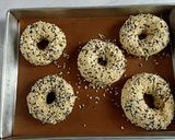 Foto langkah ke 7 dari resep New York Bagels.