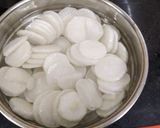 "चटपटीत मुळ्याची भाजी" रेसिपी स्टेप 1 फोटो 