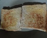Foto langkah ke 2 dari resep Floss Roll Sandwich.