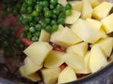 આલુમટર પુલાવ(alu matar pulav recipe in gujarati)