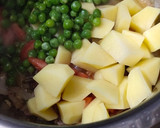 આલુમટર પુલાવ(alu matar pulav recipe in gujarati) રેસીપી સ્ટેપ1ફોટો