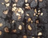 A picture of step 6 of Dry fruit brownie with caramel sauce.
