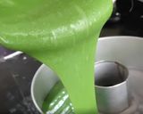 Foto langkah ke 3 dari resep Bolu pandan.