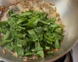 Foto del paso 4 de la receta: *Salmón con Salsa de Champiñón y Arroz Blanco*