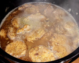Foto del paso 4 de la receta: Patatas a la importancia con pollo (al horno de Mercadona)