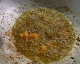 Foto langkah ke 3 dari resep Udang Goreng Ketumbar.