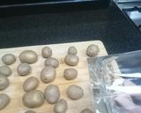 A picture of step 4 of Cheesy smashed potatoes.