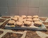 Foto del paso 16 de la receta: Alfajores de chocolate blanco rellenos con dulce de membrillo